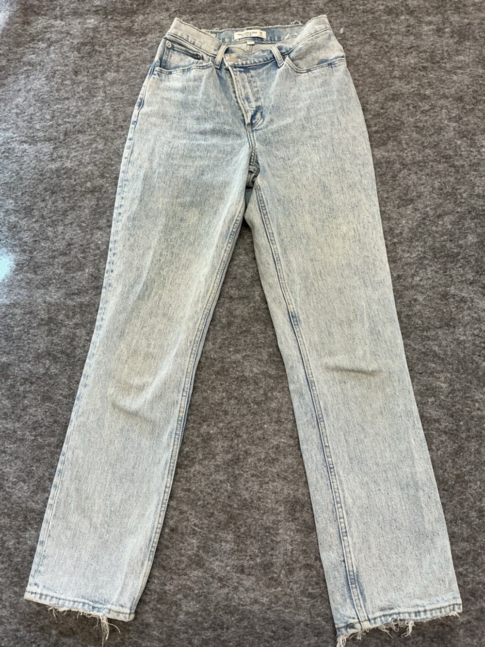 Abercrombie & Fitch The 90s Straight Ultra High Rise Jeans Size 2